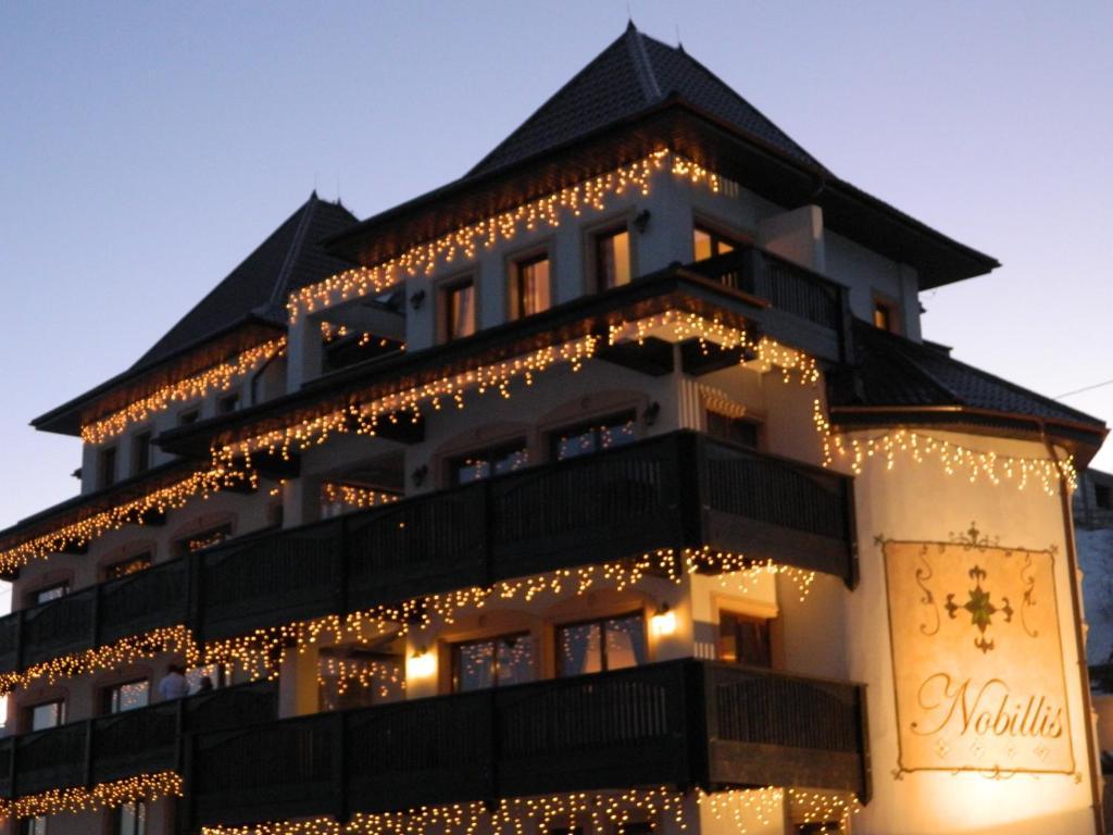 Nobillis - Carpathian Residence Pestera  Exterior photo